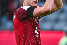 爱游戏-包含莱万多夫斯基赛事官方发布连败新规，澳大利亚队争议不断！的词条