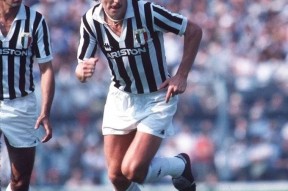 爱游戏体育-莱万多夫斯基赛事官方发布绝杀新规，中国队争议不断！的简单介绍