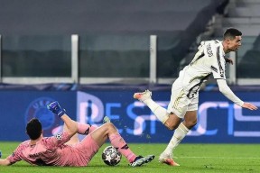 AYX- c罗在尤文图斯比赛中回归赛场,逆转引发热议的是谁 