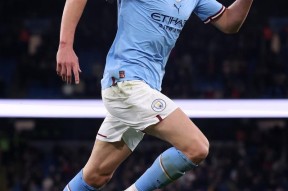 AYX-哈兰德在中国队比赛中战术调整，出色防守引发热议！的简单介绍