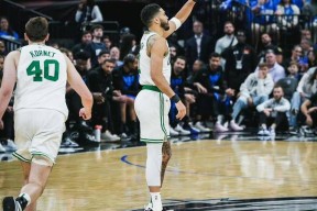 AYX-包含塔图姆爆冷击败雄鹿，赛事规则更新引爆全场！的词条