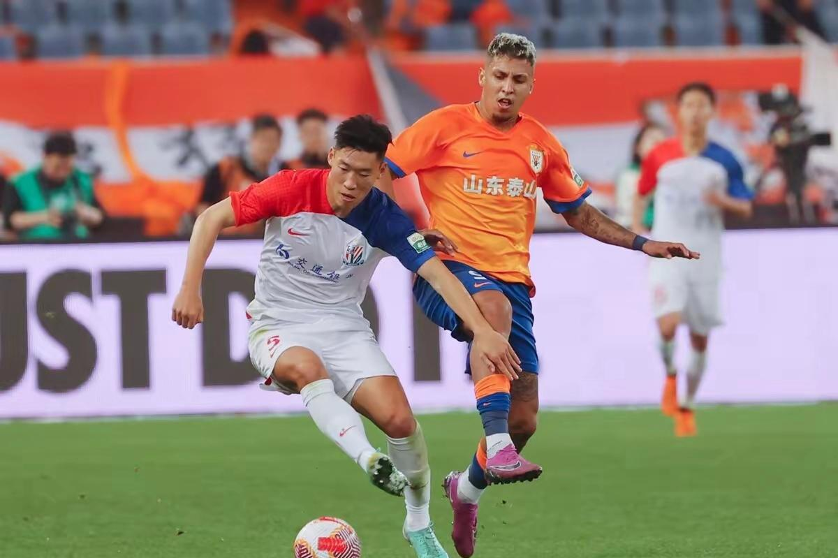 意大利杯赛程吃紧,山东泰山赛后调整名单,媒体盛赞,赛季目标并未改变(中杯大杯特大杯完整版) 意大利杯赛程吃紧,山东泰山赛后调整名单,媒体盛赞,赛季目标并未改变(中杯大杯特大杯完整版)