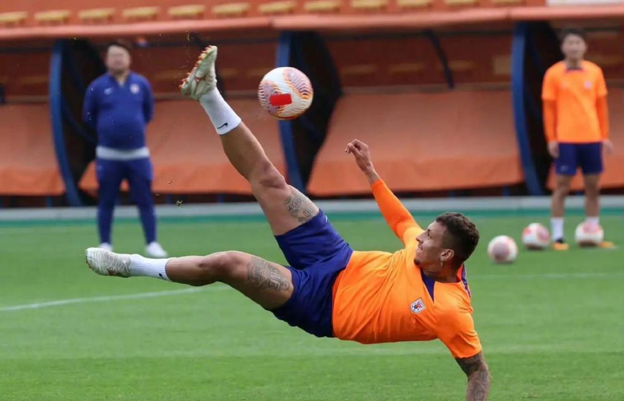 关于里程碑夜拜仁慕尼黑豪取连胜；中超国际比赛日刷纪录；信心回归；年轻球员得到机会的信息