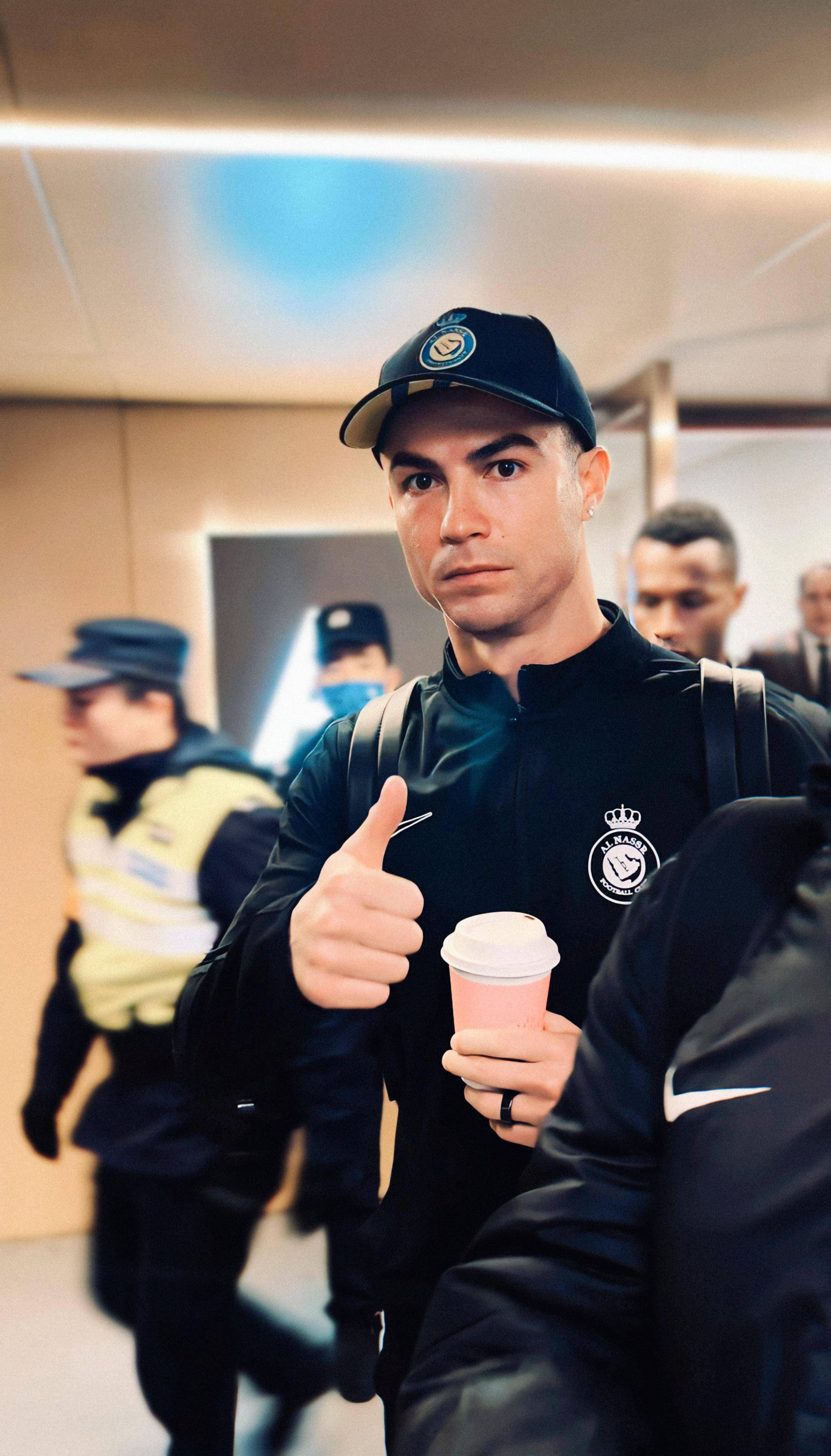 包含C罗迎来三赛季高光表现,日本队球迷沸腾!的词条 包含C罗迎来三赛季高光表现,日本队球迷沸腾!的词条